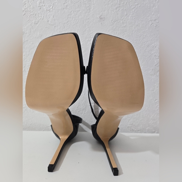 Steve Madden Iridessa Black Leather Stiletto Heels Ankle Strap Sandals Si… - Picture 6 of 6